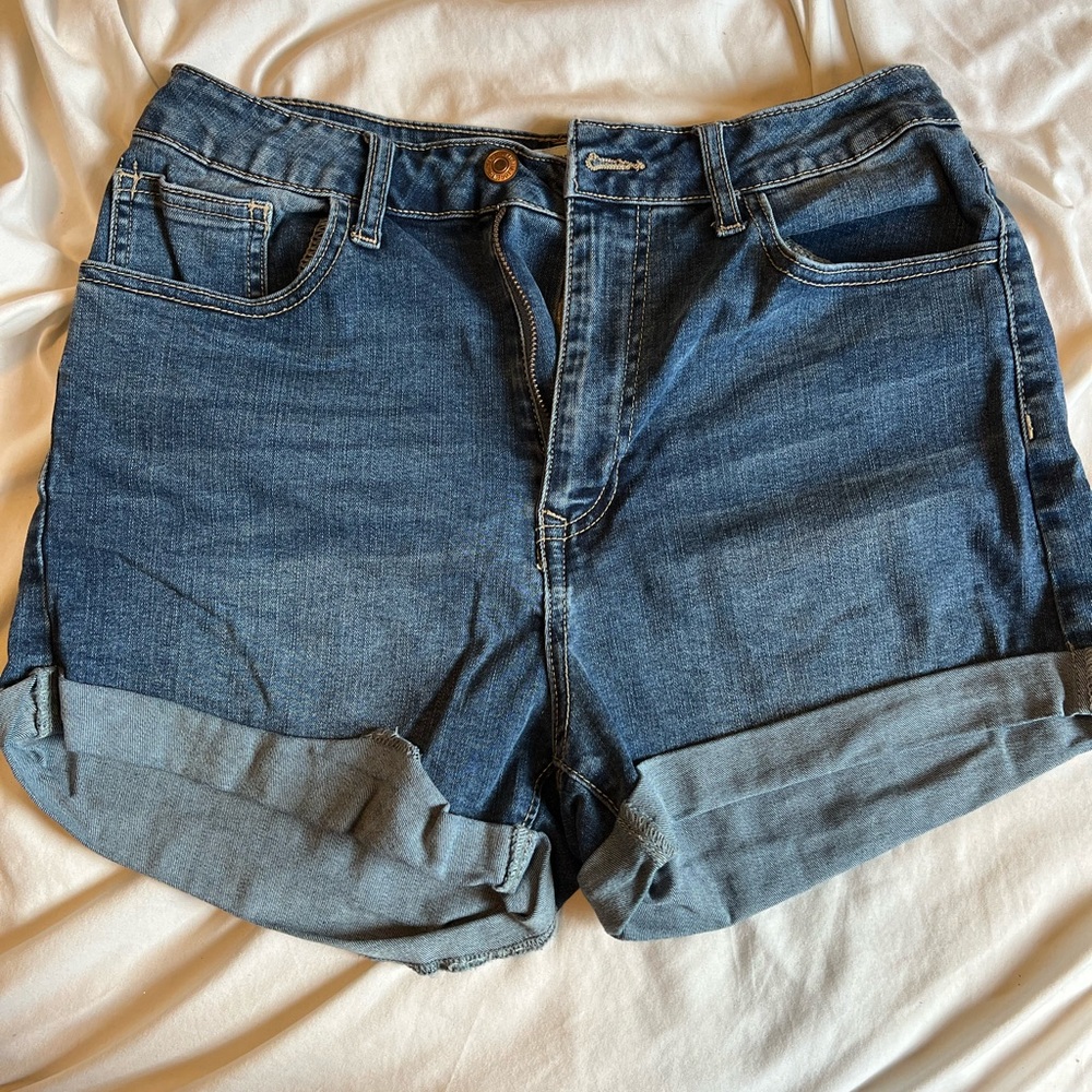Forever 21 Denim Shorts size 29